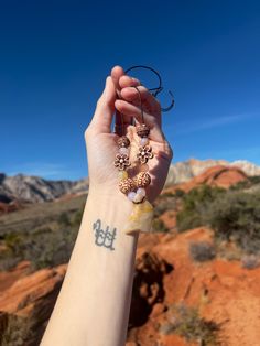 ** THIS NECKLACE DOES HAVE A CLASP. NOT PICTURED**  Hello this is Moana ( I believe for obvious reasons). A Spirited tumbled agate found raw by one of yours truly, paired with a variety of beads. She's on a Leather rope that beautifully clasps for your comfort. Moana is a Great Gift for kids, or really anyone! (Even yourself) Agate Necklace, Yours Truly, Moana, Gift For Kids, Gifts For Kids, Jewelry Necklace Pendant, Pendant Necklaces, Agate, Great Gifts