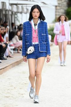 Tweed Runway, Chanel Tweed Dress, Chanel Cruise 2023, Super Short Shorts, Cruise 2023, Chanel Runway, Runway Outfits, Chanel Cruise, Glamour Uk