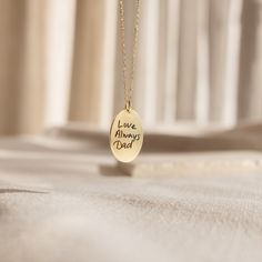 💝Gift-Worthy: Perfect for any occasion 💝 Our Oval Fingerprint Necklace is a touching way to honor the memory of those you love. The beautiful oval design will pair beautifully with anything as an everyday jewelry essential, and the personalized etching option gives you room for further customization! Material: High-Quality Solid 925 Sterling Silver Finish: Sterling Silver ∙ 18K Gold ∙ Rose Gold Dimensions: 1.0 inch SKU: MM-NM48A Personalized Yellow Gold Oval Pendant Necklace, Personalized Oval Yellow Gold Necklace, Oval 14k Gold Jewelry Gift, Gold Oval Necklace With Engraving Option, Stamped 14k Oval Link Jewelry As Gift, Oval Pendant Necklace With Engraving Option For Wedding, 14k Stamped Oval Link Jewelry As Gift, Everyday Oval Jewelry Stamped 14k, 14k Gold Oval Pendant Jewelry Gift