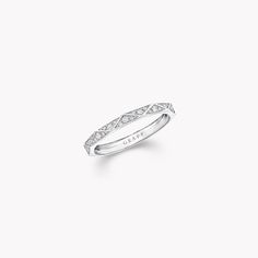 Laurence Graff Signature Diamond Band Graff Jewelry, Graff Diamonds, Round Diamonds Wedding Band, Mini Bracelet, Golden Trio, Luxury Gifts For Her, Pave Diamond Band, Fine Diamond Jewelry, Stackable Bands