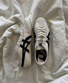 Image Swag, Shoe Wishlist, Onitsuka Tiger, Shoe Inspo, Swag Shoes, Cool Fits, Mode Inspo, Pretty Shoes, Dream Shoes