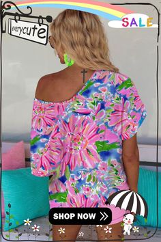 Pink Floral Print Loose Fit V Neck T Shirt Summer Vacation V-neck T-shirt, V-neck Graphic Print T-shirt For Vacation, Summer V-neck T-shirt For Vacation, Casual Short Sleeve Summer Top For Vacation, Casual Short Sleeve Top For Summer Vacation, Casual V-neck Top For Vacation, Summer V-neck Graphic Print Top, Vacation V-neck Shirt With Graphic Print, Summer Beach Blouse With Crew Neck