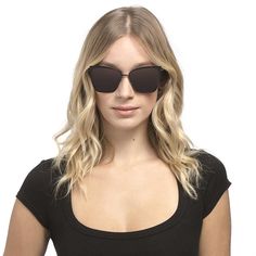 The Becky Is Diffs Favorite Cat Eye Style Due To The Modern Shape, Comfortable Fit, And Uplifting Silhouette. Women Around The World Have Chosen This Frame As Their New Go To Daily Sunnies For Any Occasion. They're Perfect For All Face Shapes And Sizes So Diff Eyewear, Jimmy Choo Bag, Eye Frames, Trendy Sunglasses, Cat Eye Frames, Mirrored Sunglasses Women, Black Sunglasses, Round Sunglass Women, Dark Black