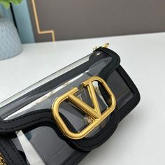 Size: 20cm*11cm*5cm It comes with Dust box, Care manual, Tag, and Paper bag. Valentino Bags, Branded Handbags, Luxury Accessories, New Handbags, Cute Bag, Christmas Sale, Grade 1, Satchel Bags, Travel Luggage