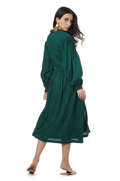 Forest green button-down midi dress with bishop sleeves and cinched waist.
Component: 1
Neckline: Spread Collar
Sleeve Length: Full
Fabric: Cotton
Color: Green
Bishop sleeves
Closure: Front buttons - Aza Fashions Dress With Bishop Sleeves, Shirt Dress For Women, Green Button, Cinched Waist, Dress For Women, Green Cotton, Aza Fashion, Fabric Cotton, Forest Green