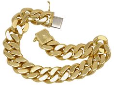 Bracelet composed of heavy curb links, in 18k yellow gold. Signed C'est Laudier. Necklaces Chain, Gold Chain Bracelet, Gold C, 18k Gold Chain, Jewellery Marketing, Gold Bracelet Chain, Gold Design, Chain Bracelet, Gold Chain