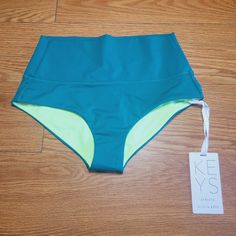 Athleta X Alicia Keys Daybreak Bikini Bottom Size Small Green #601534. Bikini Bottom Is Brand New With All Tags. Please Feel Free To Ask Any Questions. Sporty Green Activewear For Beach Season, Green Stretch Go-dry Swimwear, Green Athleisure Activewear For Beach Season, Green Sporty Tankini For Sports, Sporty High Waist Tankini For Beach Season, Sporty Tankini For Beach Season, Sporty Green Tankini For Beach Season, Green Stretch Tankini For Sports, Green Athleisure Swimwear For Sports