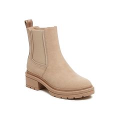 Rocket Dog-Iggie Chelsea Boot Your fall look can be more elegant with the Iggie Chelsea boot from Rocket Dog. Coordinating elastic gores ensure a comfortable fit while wearing the lug bootie. A plush foam footbed offers the comfort you need. Click here for Boot Measuring Guide.