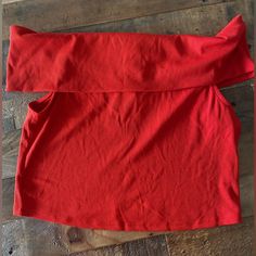 New With Tags Red Cotton Spring Tops, Spring Red Cotton Top, Red Cotton Top For Spring, Red Sleeveless Top For Fall, Bright Red Cotton Tops For Summer, H&m Red Spring Tops, Red H&m Tops For Spring, H&m Red Tops For Spring, H&m Red Tops For Summer