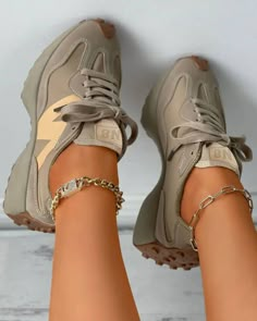 Lace up Suede Muffin Sneakers – verytown Trending Shoes For Women, Style Casual Chic, Staple Wardrobe Pieces, Chic Type, Cute Sneakers, Knit Sneakers, Bow Sneakers, Swag Shoes, Round Toe Heels