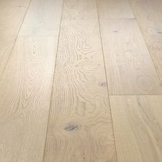 an image of wood flooring that looks like it has been made from natural wood