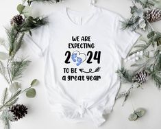 2024 Pregnancy Shirt, Baby Shower Shirt, We Are Expecting 2024 To Be Good Year Tee 2024 Pregnancy, Pregnant Announcement, Baby Shower Shirt, Baby Shower Shirts, Mom Tee Shirts, Pregnancy Reveal Shirt, Pregnancy Announcement Shirt, Good Year, Wallpaper Iphone Christmas