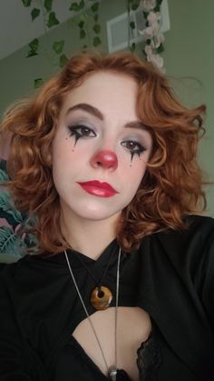 casual clown makeup Funky Clown Makeup, Clown Makeup Inspo Easy, Cute And Easy Clown Makeup, Easy Jester Makeup, 70s Clown, Easy Face Paint Ideas For Women, Cute Clown Makeup Halloween, Clown Makeup Brown Skin, Funky Halloween Makeup