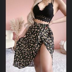 Giselle Foral Skirt Size Small Pair Great With "Lace Em Bralette Top" Black Maxi Skirt For Spring Beach Outings, Bralette Top, Bralette Tops, Bralette, Piercings, Womens Skirt, Womens Sizes, Womens Tops, Size Medium