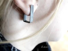 Minimal silver stud earrings, balck studs, oxidized stud earrings, modern gift for her by ZizouArT on Etsy https://www.etsy.com/listing/95638853/minimal-silver-stud-earrings-balck-studs Modernist Black Earrings As Gift, Modernist Black Earrings For Gift, Unique Black Geometric Jewelry, Geometric Silver Jewellery, Modern Jewellery Design, Geometric Studs, African Jewelry, Modern Gift, Silver Stud Earrings