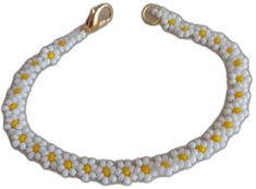 Dainty Spring Beach Jewelry, Dainty Beach Jewelry For Spring, Elegant White Friendship Bracelets With Colorful Beads, White Daisy-shaped Jewelry For Spring, White Daisy-shaped Spring Jewelry, Cute White Summer Jewelry, Trendy White Beaded Jewelry, Bohemian White Flower Jewelry, Trendy White Beaded Bracelets For Summer