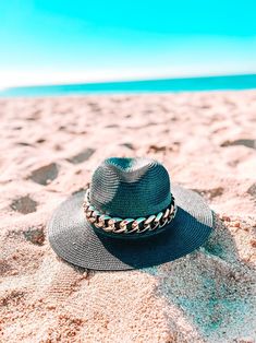 Womens Straw Hat Gold Chain Link Fedora Hat Womens Chain - Etsy South Africa Womens Sun Hat, Sunflower Outfit, Womens Fedora Hat, Summer Romper Outfit, Vacation Hat, Womens Straw Hats, Womens Fedora, Leather Headbands, Sun Hats For Women