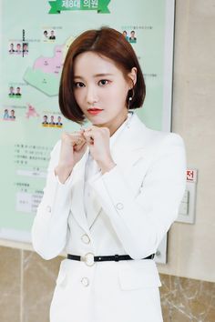 Yeon Woo Momoland, Namjoo Apink, Boys Republic, Baifern Pimchanok, Music Birthday, Womens Haircuts, Japanese Fashion