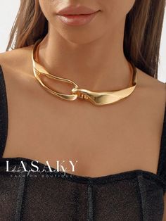 Lasaky - Refined Metallic Collar Necklace with Exquisite Hollow-out Design Metal Choker Necklace, Metal Choker, Winter Typ, Womens Chokers, Leisure Fashion, Europe Fashion, Gold Jewelry Necklace, Geometric Necklace, Silver Accessories