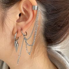 Introducing our edgy and stylish punk unisex double clip-on hoop earrings crafted in durable stainless steel! These versatile earrings add a bold statement to any outfit, perfect for those who love to rock a unique and rebellious look. The double hoop design offers a modern twist to a classic style, making them a must-have accessory for both men and women. Stand out from the crowd with these eye-catching earrings that are sure to turn heads wherever you go! ▪️▪️▪️PRODUCT 316L surgical stainless steel  Never Fade and Hypoallergenic One Pair of Earrings ( 2pc ) VISIT STORE FOR MORE PRODUCT 🔗 https://www.etsy.com/ca/shop/TWISTEEL ▪️▪️▪️ S H I P P I N G   All orders will be shipped on the next business day UNITED STATES  - USPS First-Class Mail * 4 - 14 Business Days  Tracking & Insurance inc Male Earrings Cuff, Men's Earrings Zoro, Mens Jewelry Gothic, Men's Chain Earrings, Men Ears Attached Piercing, Lip Piercing Jewelry Men, Mens Ear Cuff Piercing, Nose Ring Chain Men, Mens Threader Earrings