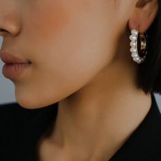 Adorn yourself with the timeless elegance of our Natural Freshwater Pearl Hoop Earrings—a classic and versatile accessory that seamlessly combines the beauty of lustrous freshwater pearls with the chic style of hoop earrings. Metal: 18ct Recycled Gold Plated On Brass/925 silver needle Pearl: Freshwater pearl 6-6.5mm Earrings Length: 3.5cm Weight: 9.6g Elegant Entrance, Pearls Earrings, Freshwater Pearls Earrings, Chanel Earrings, Pearl Hoop Earrings, Everyday Chic, 925 Silver Jewelry, Unique Gemstones, Swarovski Pearls