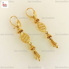 ❤️About the Item❤️ ✔ A rare detailed designer Long Dangle Drop Women's Earring handcrafted by experienced craftsmen in real solid gold symbolizing traditional Indian Craftsmanship and artistry.  ❤️DISCOUNT AND OFFERS❤️ ✔ Please contact us for any discounts or offers that are available on this item. We also provide discounts on bank transfers. Please check the payments methods below! ❤️CUSTOMIZATION❤️ ✔ Please check our designs listed in our store and don't hesitate to contact us with any custom made jewelry piece. ✔ We can engrave custom text of your choice, just drop a message regarding whatever you want to get engraved. ❤️WEIGHT AND SPECIFICATIONS❤️ ✔ 18 KARAT Gold Weight :- 5.000 Grams Approx ✔ 22 KARAT Gold Weight :- 6.000 Grams Approx ✔ This is a solid real gold earring with a hallmar Saudi Gold Earrings Design, Long Somali Gold Earrings, Luxury Traditional Yellow Gold Danglers, Luxury Gold Dangle Chandbalis, Long Earing Designs Gold, Earrings Gold Indian, Gold Earrings Long, Dubai Gold Jewelry, Gold Earrings Indian