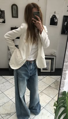 Corporate Outfits, Feeling Confident, A Goddess, 가을 패션, White Blazer, Work Wardrobe, Looks Style