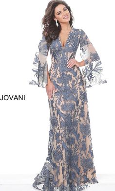 Long sleeve a-line formal dress with bra friendly back and v-neckline. Formal Evening Dresses Long, Mother Of The Bride Dresses Long, Long Formal Gowns, Mother Of The Bride Gown, Gowns Bridesmaid, Design Moda, Mother Of Groom Dresses, Evening Dresses With Sleeves, Mob Dresses