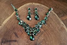 Emerald necklace set Emerald Statement Necklace, Emerald Necklace Set, Prom Necklace, Emerald Green Crystal, Evening Necklace, Prom Necklaces, Emerald Crystal, Emerald Bracelet, Prom Earrings