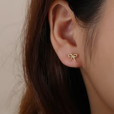 Bow Earrings, Knot Earrings, Gift Earrings, Bow Stud Earrings, Minimalist Earrings, Ribbon Earrings, Cute Earrings, Tiny Earrings,Earrings * Material: S925 Sterling Silver * Style: Minimalist * Location: Earlobe * Closure: Latch Back * Finish: S925 Sterling Silver  * 18K  Gold * P R O D U C T I O N ∙ T I M E  All items are made to order and will ship out the next business day. * All images are copyrighted by PavoriJewelry. All rights reserved. Gold Earrings Studs Simple, Simplistic Jewelry, Minimalist Jewelry Earrings, Small Earrings Gold, Ribbon Earrings, Minimalist Earrings Gold, Fancy Jewelry Necklace, Dangle Earrings Silver, Bow Jewelry