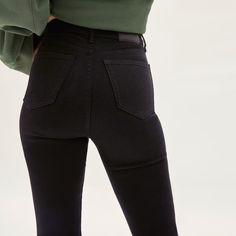 Women’s Way-High Clean Front Skinny Jean - Black | Everlane High Waist Black Top For Fall, Black High Waist Tops For Work, Everlane Stretch Tops, Everlane Fitted Jeans, Demin Shorts, Everlane Jeans, Mom Denim, Indigo Jeans, Curvy Jeans