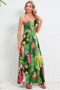 This printed surplice maxi cami dress is perfect for the modern woman's laid-back lifestyle. With its casual yet chic design, this dress is the perfect addition to any wardrobe. The maxi length elongates the silhouette while the surplice neckline adds a touch of elegance. A must-have for any fashion-forward individual. Features: Basic style Sheer: Opaque Stretch: No stretch Body: Not lined Material composition: 95% polyester, 5% spandex Care instructions: Machine wash cold. Tumble dry low. Impor Bleu Pastel, Mini Robes, Weave Style, Maxi Dress Formal, Vacation Dresses, Holiday Dress, Everyday Dresses, Dress Cuts, Formal Evening Dresses