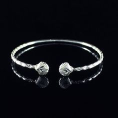 090 Clam Shell West Indian Bangle with Calypso Pattern Handmade in Sterling Silver .925 West Indian Bangles, Clam Shells, Indian Bangles, Bangles Indian, Elephant Head, Bangles Style, Clam Shell, Bangle Designs, Silver 925