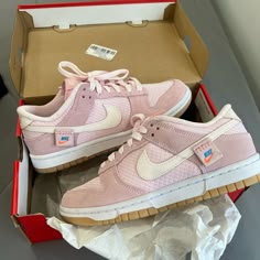 Pink Women’s Dunk Low Se Size 7. In Great Condition. Only Worn Once Dunks Pink, Nike Shoes Pink, Pink Dunks, Teddy Bear Pink, Pink Nike Shoes, Bear Pink, Jordan Shoes Girls, Pink Teddy Bear, All Nike Shoes