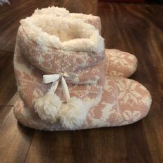 Nwt Super Soft Slipper Booties! Light Pink And White With Bow Pom Pom Detail. Non Slip Bottoms. One Size Fits All! Cream Round Toe Winter Booties, Casual Pink Winter Booties, Cream Casual Winter Booties, Casual Cream Winter Booties, Cozy Soft Booties With Round Toe, Winter Round Toe Booties, Cozy Indoor Slippers For Winter, Cozy Winter Slippers For Indoor, Casual Winter Booties, Soft