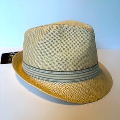 Women’s Fedora Straw Hat - Beige - Brand New - Never Worn - One Size Fits Most Fitted Cream Fedora For Spring, White Fitted Summer Fedora, Fitted White Summer Fedora, Casual Lightweight Beige Fedora, Cream Fitted Panama Hat For Spring, Cream Fitted Fedora For The Beach, Fitted Cream Panama Hat For Spring, Fitted Cream Fedora For Vacation, Fitted Cream Fedora For Beach