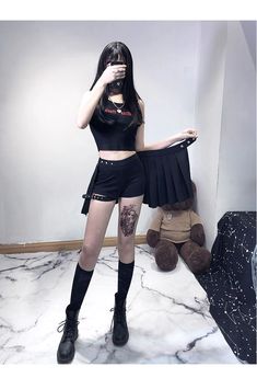 Blackpink Lisa Style Pleated Skirt Shorts (3 Colors) – The Kawaii Factory Punk Inspired Fashion, Goth Shorts, Lisa Style, Style Pleated Skirt, Leg Ring, Blackpink Outfits, Pleated Skirt Short, Streetwear Girl, Shorts Skirt