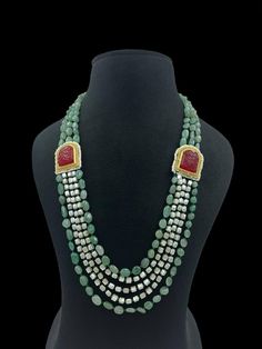 Very Gorgeous and elegant stone Necklace  Versatile. Can be paired with number of outfits. Perfect to wear at weddings occasions. Highest quality and craftsmanship Please let me know if you have any questions Party Kundan Necklaces With Zari Work, Party Kundan Necklace With Zari Work, Silver Kundan Necklace With Zari Work For Reception, Emerald Chandbali Necklace With Kundan For Wedding, Festive Kundan Emerald Necklace For Receptions, Bollywood Style Emerald Necklace For Wedding, Kundan Necklaces With Zari Work For Reception, Kundan Necklace With Zari Work For Reception, Kundan Necklace With Cutdana For Reception