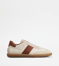 Tabs sneakers in fabric and calfskin leather with smooth leather inserts, logo stamped on the side and rubber outsole. An iconic style of Tod's world, with sober and refined lines. Shoe Men, Iconic Style, Gift Boutique, Grey And Beige, Logo Stamp, Brown Beige, Back To Black, Trainers Women, Smooth Leather