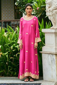 Pink kaftan crafted from matka silk featuring hand embroidered chinar motif all-over, Fit: Relaxed Pink Kaftan, Kaftan Women, Kaftan For Women, Embroidered Kaftan, Motif Design, Full Sleeves, Aza Fashion, Full Sleeve, Model Height