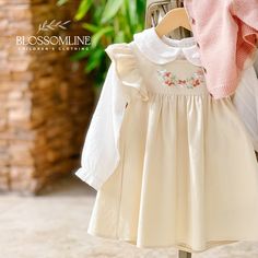 Delicate spring linen dress for girl, hand embroidered dress with floral design. Ideal for a special occasion or to enjoy it at any time of the day. Baby dress and children's dress made of soft and fresh fabric for Spring Summer, cream-colored linen with embroidery in pure cotton thread in neutral tones. Emma dress, represents our Blossom collection of hand-embroidered linen dresses in different colors. Flower designs with simple lines represent nature thus creating unique and very special garments. The dresses are made of linen and cotton fabric. Dresses with ruffles on the sleeves and a wide skirt. On its front it has a floral design embroidered by hand with pure cotton threads. For this collection we select pastel colors, soft tones combined to perfection. We design garments for babies Dress Wedding Beach, Wedding Beach Dress, Girls Spring Dresses, Frocks Design, Wide Skirt, Toddler Summer, Girl Hand, Summer Linen Dresses, Wedding Beach