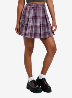 Plaids for spring? We're into it. This pleated mini skirt is a light purple and lavender plaid  and comes with a removable waist chain. 95% polyester; 5% spandexWash cold; dry lowLength: 18"ImportedListed in junior sizesModel is 5'9"Model wears size Small Clawdeen Costume, Purple Plaid Skirt, Character Fashion, Emily The Strange, Plaid Pleated Skirt, Aesthetic Moodboard, Purple Skirt, Purple Plaid, Waist Chain