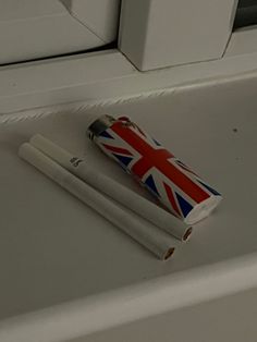 Chain Smoker Aesthetic, Long Cigerattes, Union Jack Aesthetic, Ciggy Aesthetic, Felix Catton, Lighter Aesthetic, Brandon Rogers, Ipad Background, Good For Her