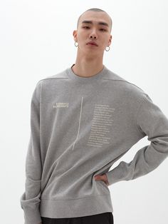 Editor's NotesDGNAK12’s sweatshirt gives casual look with oversized fit and lettering print detail.- Round neck sweatshirt- Long sleeves with drop shoulder- Ribbed cuffs and hem- Oversized fit- Lettering print in front- Minimized warpingMeasurements(in.)S / M / L- Length: 27.6in. / 28.3in. / 29.1in.- Shoulder: 22.0in. / 22.6in. / 23.2in.- Chest: 46.5in. / 48.0in. / 49.6in.- Hem: 42.9in. / 44.5in. / 46.1in.- Sleeve: 23.6in. / 24.2in. / 24.8in.*Model Info: 6’2’’ Waist 27’’ Shoes KR270mm(US9) Fitti Round Neck Sweatshirts, Long Sweatshirt, Drop Shoulder, Casual Looks, Round Neck, Long Sleeves, Sweatshirts, Grey, Long Sleeve