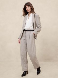 Wool-Blend Herringbone Blazer | Banana Republic Factory Business Outfit Ideas, Petite Work Outfits, Modern Workwear, Workwear Outfits, Herringbone Blazer, Herringbone Fabric, Single Button Blazer, Banana Republic Factory, Work Wear Women