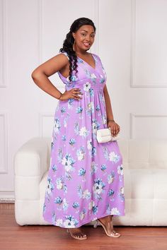 Introducing the GIBSIE Plus Size Floral Print Maxi Dress, the epitome of summer elegance and comfort. This stunning dress features a flattering V-neckline and sleeveless design, perfect for keeping cool on warm summer days. With its elastic waist and A-line silhouette, this dress offers a comfortable fit while accentuating your curves beautifully. The vibrant floral print adds a touch of femininity and charm, making it an ideal choice for vacations, beach outings, or any summertime event.Crafted from high-quality materials, the GIBSIE Maxi Dress ensures both style and durability. Its flowy big swing design exudes effortless sophistication, allowing you to move with ease and grace. Whether you're strolling along the boardwalk or enjoying a sunset dinner, this dress will make you feel confid Sunset Dinner, Summer Elegance, Silk Long Dress, Swing Design, Elastic Waist Dress, Silk Dress Long, Floral Print Maxi Dress, Floral Print Maxi, Charm Making