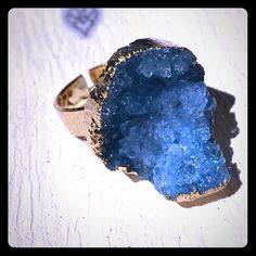 Amazing Uneven Geode Druzy Blue Agate Gold Plated Ring. Blue Agate Ring, Adjustable Blue Crystal Gemstone Ring, Adjustable Blue Jewelry With Raw Stone, Adjustable Raw Blue Stone Jewelry, Blue Agate Jewelry, Adjustable Blue Raw Stone Jewelry, Unique Blue Agate Jewelry, Unique Handmade Gold Geodes, Spiritual Blue Agate Jewelry