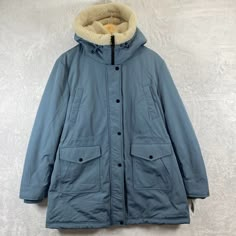 Women's Koolaburra By Ugg Hooded Winter Coat Size Xl Light Blue / Dark Grey See Images For Small Defect - One Button Missing Blue Windproof Hooded Jacket For Cold Weather, Blue Windproof Outerwear For Fall, Blue Windproof Hooded Jacket For Winter, Blue Weatherproof Hooded Jacket For Fall, Blue Windproof Parka For Fall, Blue Long Sleeve Parka With Fleece Lining, Blue Outerwear With Fleece Lining For Cold Weather, Blue Weatherproof Hooded Jacket For Cold Weather, Weatherproof Blue Hooded Jacket For Cold Weather