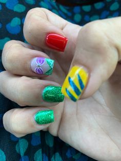 Disney Nails Ariel, Snow White Nail Art, Little Mermaid Nails Designs, Disney Nails Princess, Preppy Aesthetic Nails, Up Nails Disney, Ariel Nails Disney, Ariel Nail Art, Disney Movie Nails