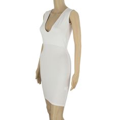 It's a sexy white dress, highlight backless design, bodycon silhouette, deep v neck, back zipper, all make this dress sexy and fashion. Size: S,M,LColor:WhiteStyle: Sexy DressesPattern Type: Pure ColorNeckline: V NeckSleeve's Length: SleevelessSilhouette: Bodycon DressesMaterial: PolyesterDress Length: Short DressesWeight: 0.25KGPackage Contents: 1 x Dress Dress Weights, Short Bodycon Dress, Hip Clothes, Backless Design, Polyester Dress, White Style, Pure Color, Dress Pattern, Deep V Neck